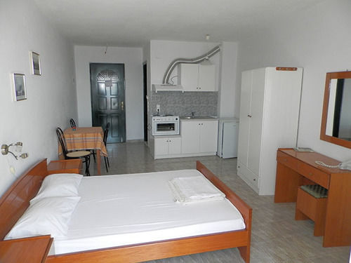Apollon Hotel Methana Exterior photo